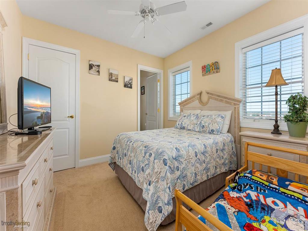 400 EAST MIAMI AVENUE SOUTH BEACH CONDOS 401 WILDWOOD CREST